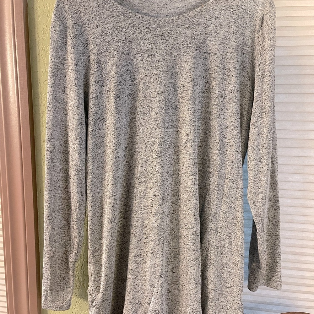 Maurices 24/7 tunic, size XL.